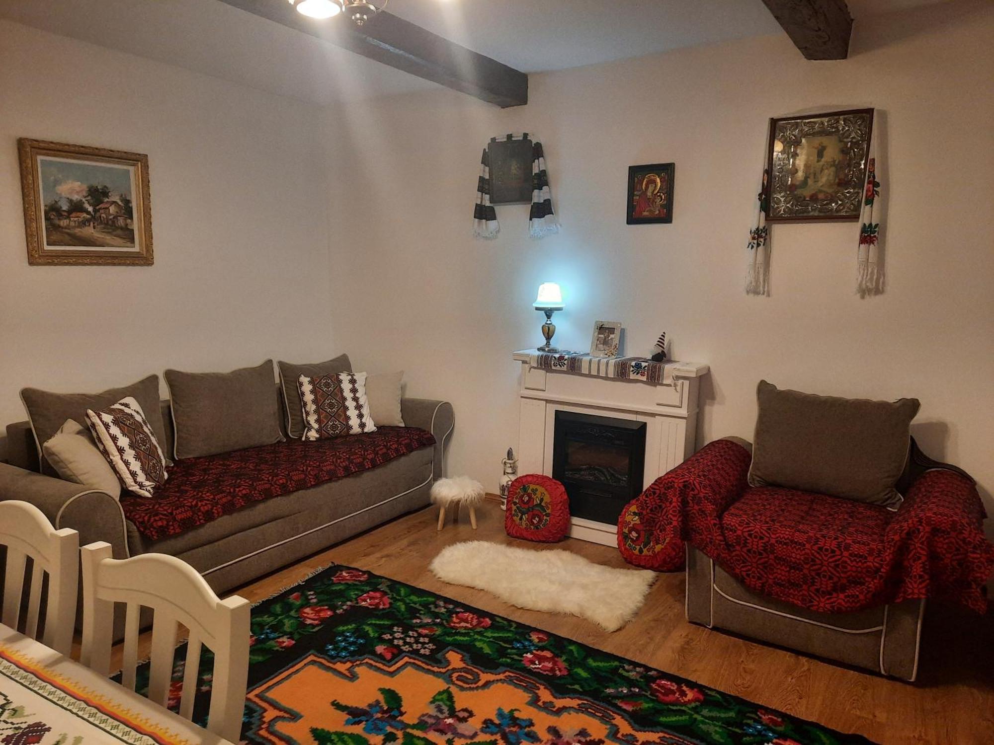 Holiday home Casa Bunicilor *